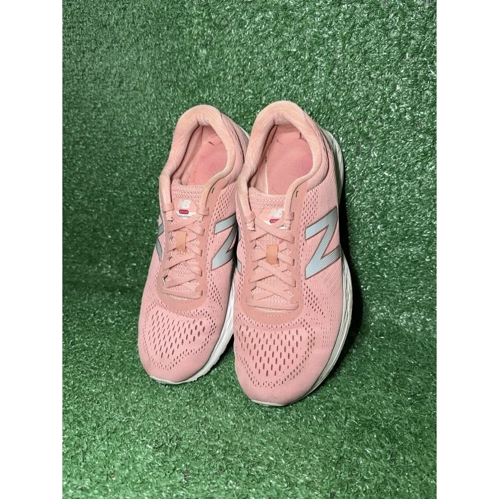 New Balance Womens Size 8.5 Fresh Foam Arishi Red Running Shoes Comfort Sneakers